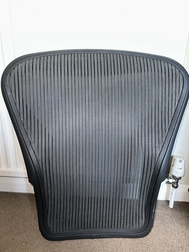 Herman miller aeron chair - aeron,