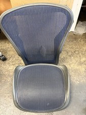 Herman miller Aeron Size B