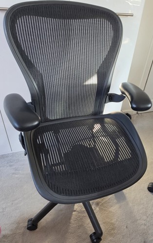 Herman miller aeron size - ,