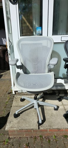 Herman miller aeron remastered - herman,